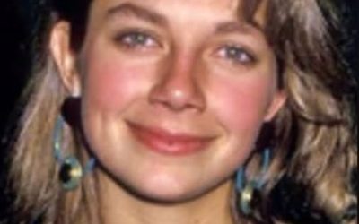 Dans les années 1980, tout le monde voulait sortir avec elle. Essayez de ne pas pleurer en la voyant aujourd'hui. Voir le premier commentaire ci-dessous 👇🏻😲