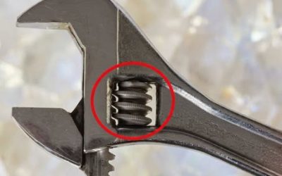 Voici des astuces méconnues de la clé à molette que peu de personnes connaissent.