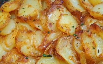 Pommes de terre et oignons frits
