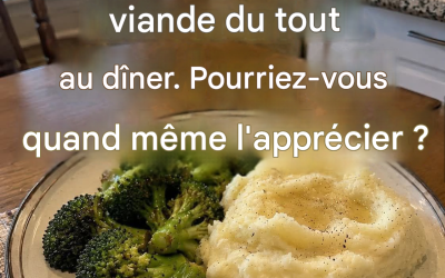 Purée de pommes de terre crémeuse au beurre à l'ail et aux brocolis